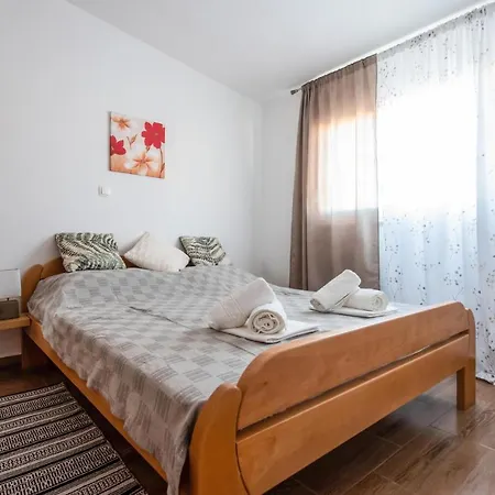 Lejlighed 1 Bedroom Beautiful In Ždrelac